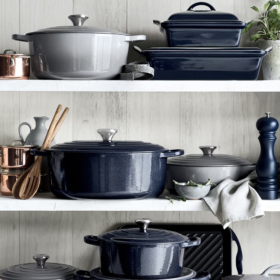 le-creuset-heritage-stoneware-shallow-square-covered-baker-c